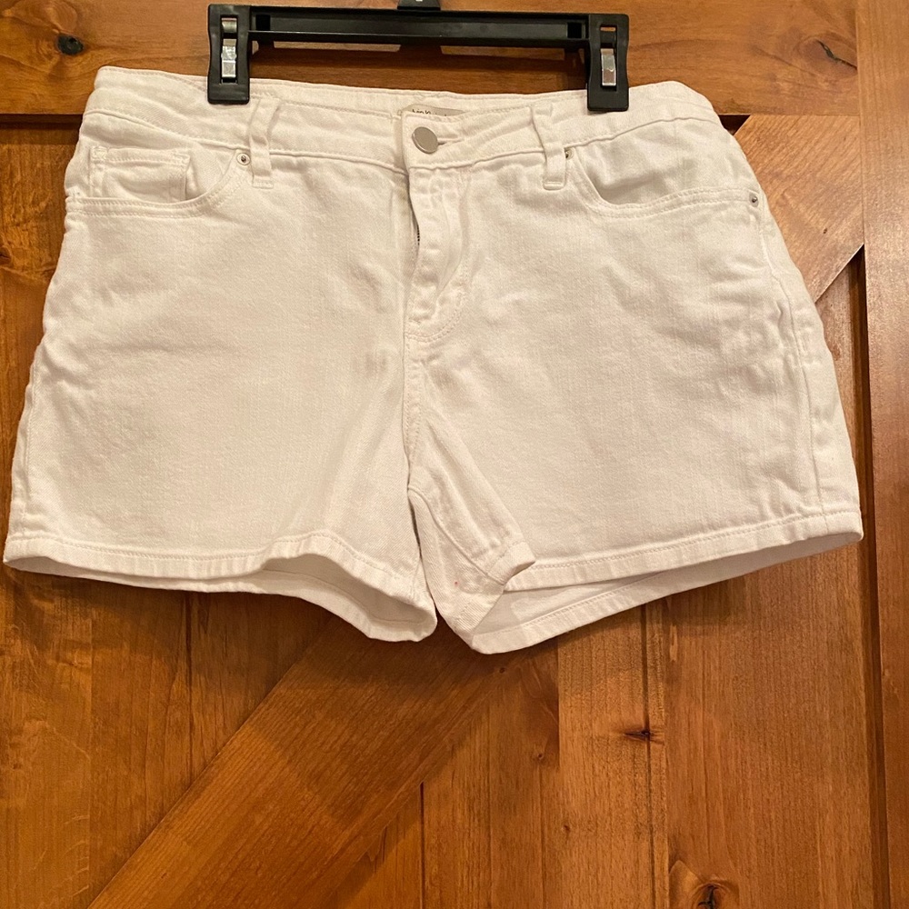Calvin Klein White Shorts Size 6